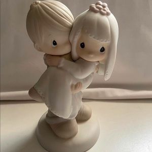 1982 Precious Moments Wedding Couple Cake Topper
